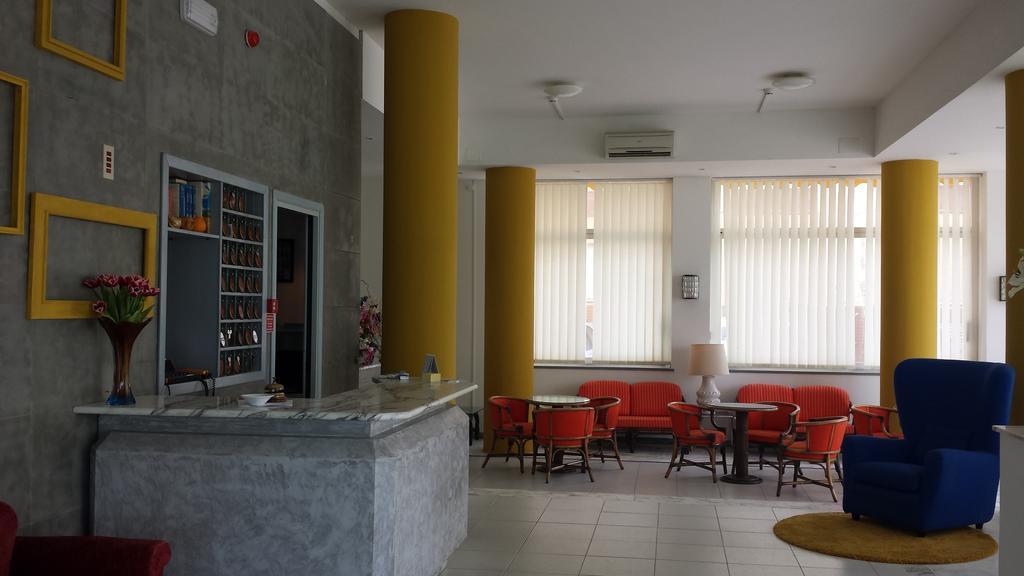 Hotel Flying Pesaro Exterior foto