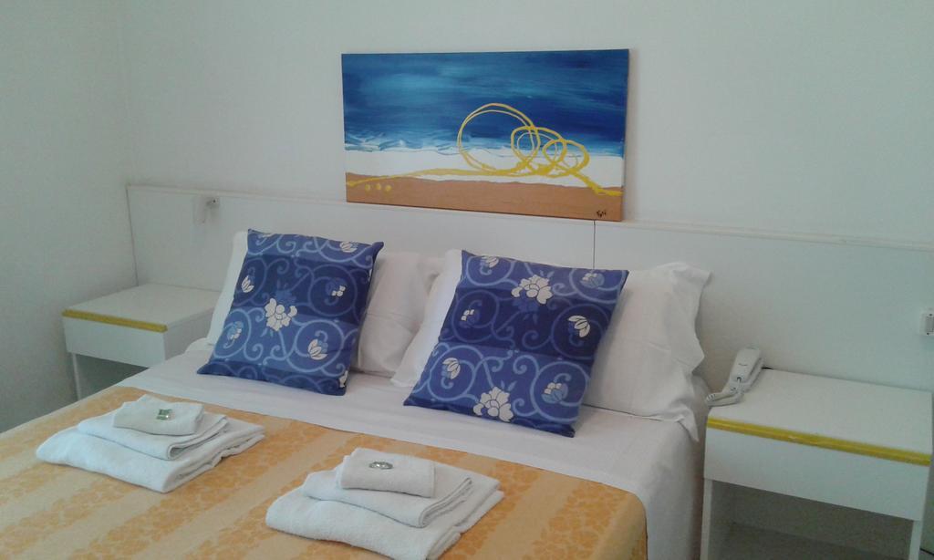Hotel Flying Pesaro Exterior foto